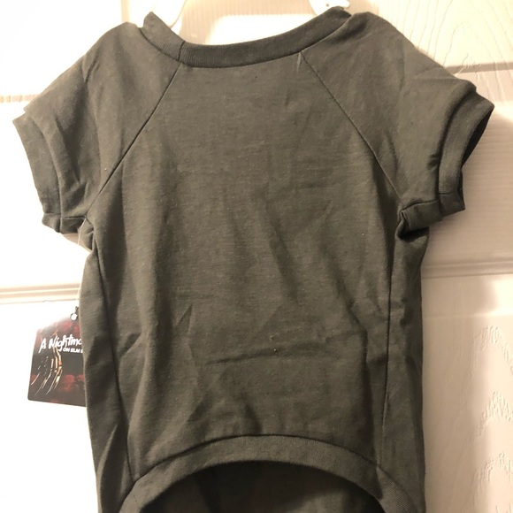 FREDDIE KRUEGER GRAPHIC DOG TEE SIZE LARGE GET IN TIME FOR HALLOWEEN!! - Picture 2 of 4